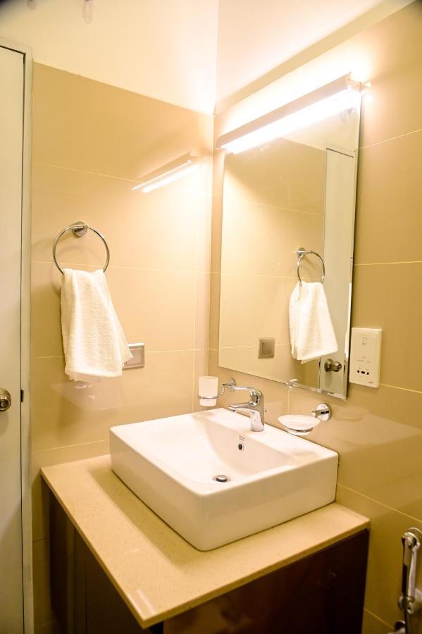 Ocean Breeze - Udaya Luxury Apartments Negombo Zewnętrze zdjęcie