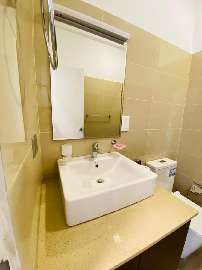 Ocean Breeze - Udaya Luxury Apartments Negombo Zewnętrze zdjęcie