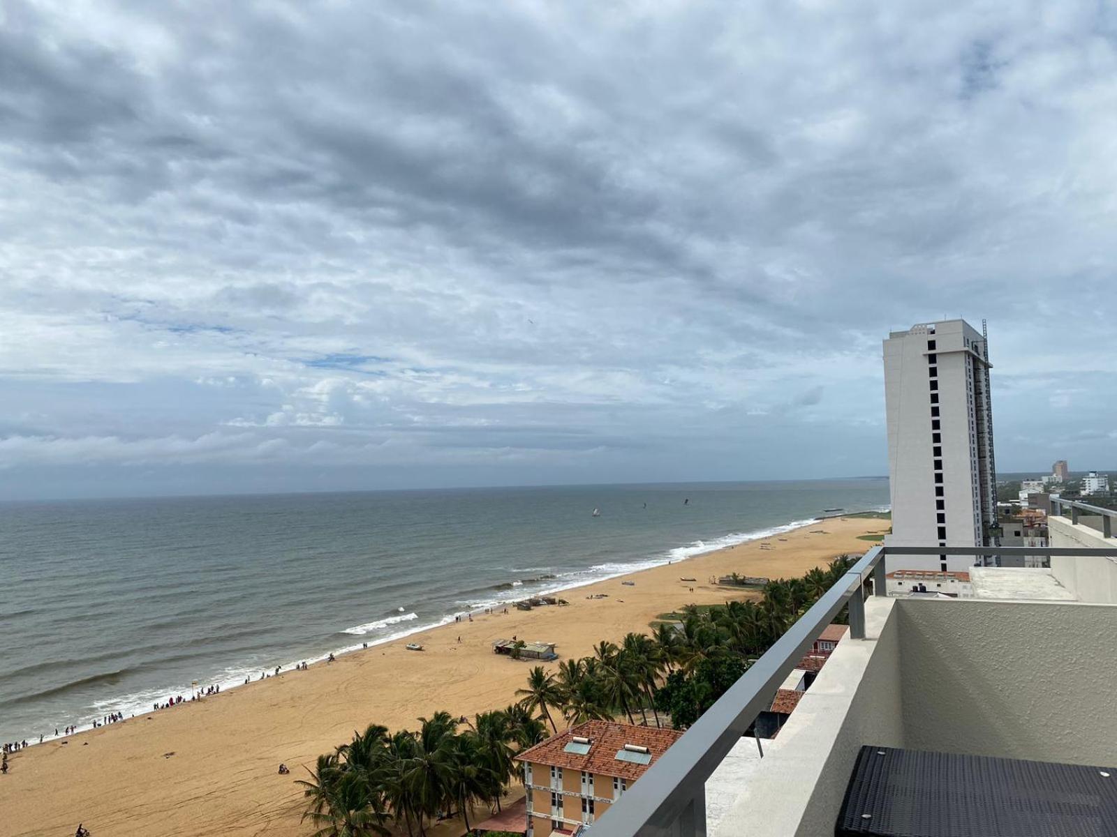 Ocean Breeze - Udaya Luxury Apartments Negombo Zewnętrze zdjęcie